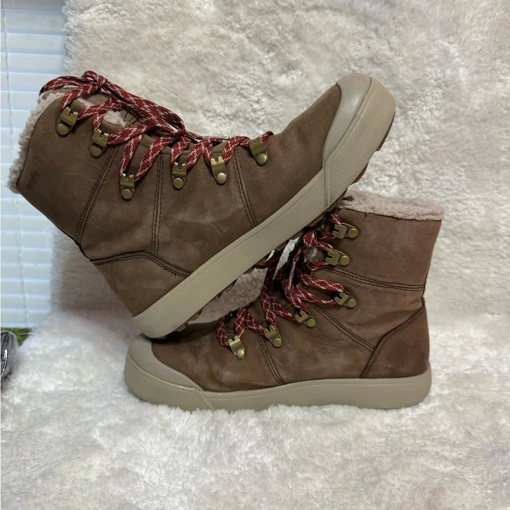Keen Boots Women's Size 5.5 Brown Elena Winter Snow Waterproof Outdoors Hiking